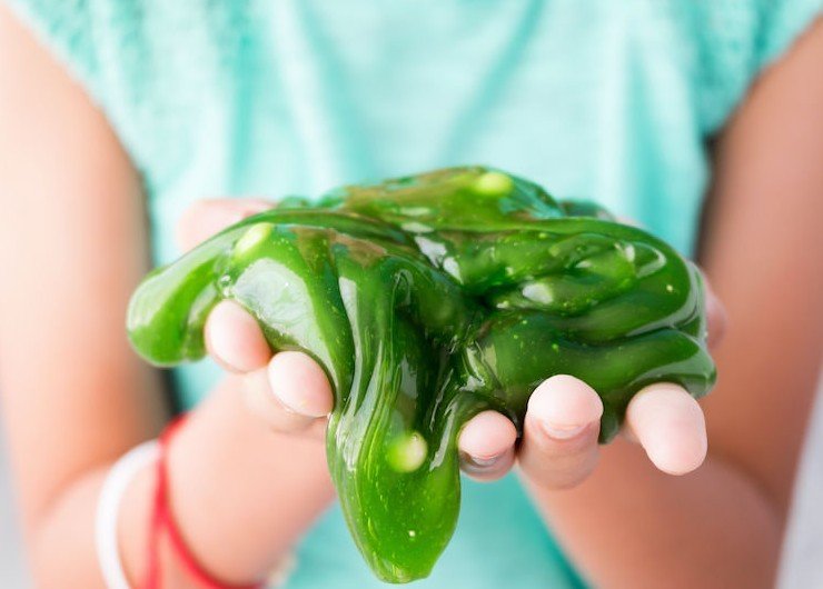 How to Make Slime with Laundry Detergent